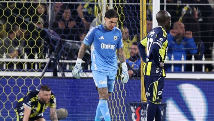 Fenerbahçe tribünlerinden Ederson'a tepki