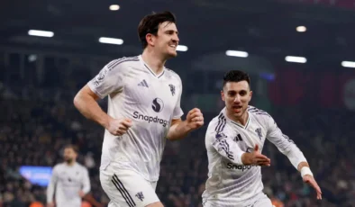 Harry Maguire'den büyük fedakarlık! Yeni sözleşme imzaladı…