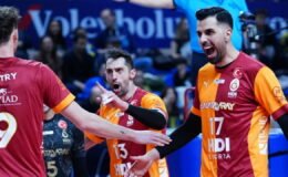 Galatasaray, Fenerbahçe'yi devirdi: Kupa Voley'de finalin adı belli oldu!