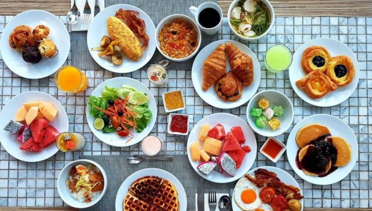 Gün boyu enerji düşüklüğünün gizli nedeni: Kahvaltıda en çok yapılan beslenme 7 hatası