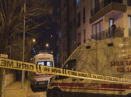 Çekmeköy'de aile içi dehşet! Annesini ve ağabeyini öldürdü