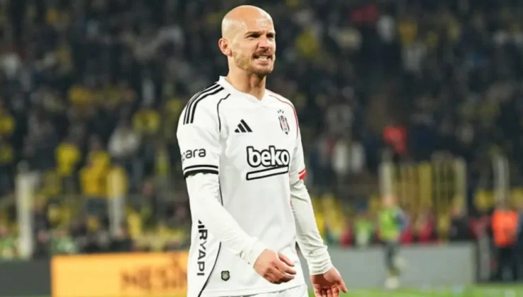 Beşiktaşlı Vaclav Cerny'den hakem tepkisi: 'Mide bulandırıcı…'