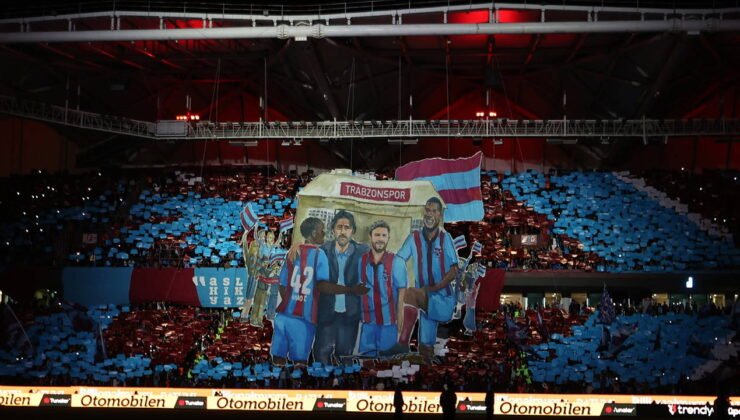 Trabzonspor'dan Galatasaray maçında özel koreografi: 'Paraya karşı emeğin savaşı'