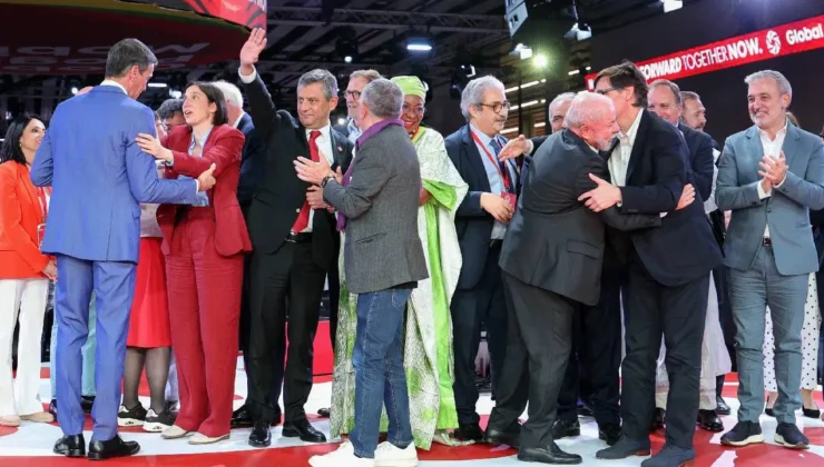 Özgür Özel: Küresel İlerici Seferberlik Toplantısı'nda yalnızca bugünü değil, ortak geleceğimizi konuştuk