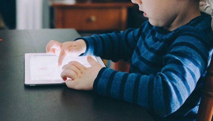 2026 sosyal medyaya yaş sınırı geldi mi? 15 yaş altı sosyal medya yasağı hangi maddeleri içeriyor?