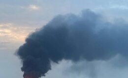 Bahreyn’e yapılan İran saldırıları yangına yol açtı