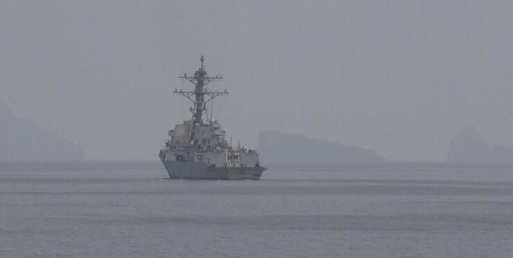 Hürmüz Boğazı’nda tansiyon yükseldi. ABD gemileri Hürmüz’ü geçti mi?