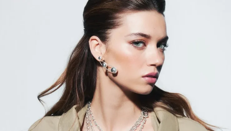 A.B.İ.’nin Çağla'sı Afra Saraçoğlu’nun Milano pozları sosyal medyayı salladı!