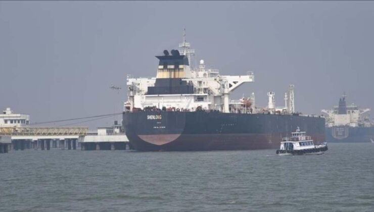 Ablukayı delen tek ülke! Çin menşeli gemi Hürmüz Boğazı'ndan geçti