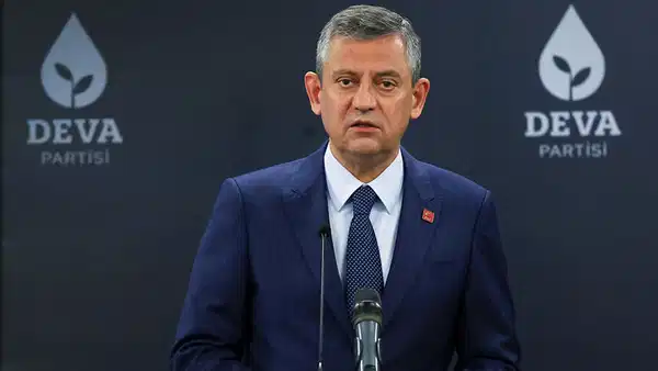 DEVA Partisi'ni ziyaret eden Özgür Özel'den iktidara net mesaj: 'Ara seçim talebimizi ortadan kaldıracak tek şey…'