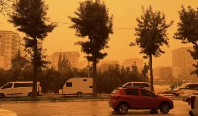 Afrika'dan gelen çöl tozu Türkiye'ye giriş yaptı! Bazı illerimizde göz gözü görmüyor