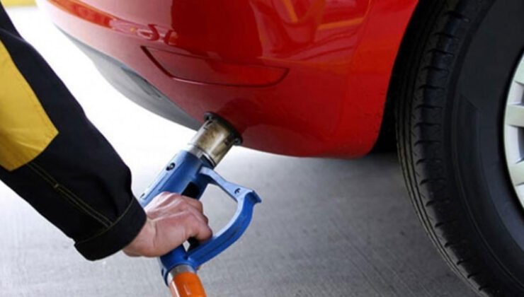 Akaryakıt fiyatlarında son durum! Benzin, motorin ve LPG’ye zam, indirim var mı? (2 Nisan 2026)