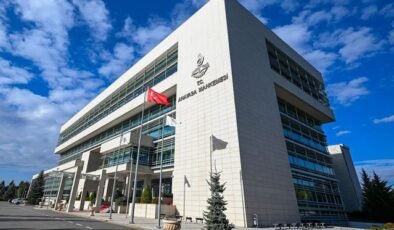 AYM kararını duyurdu! Nüfusu 2 binin altına düşen belediyeler köy olacak