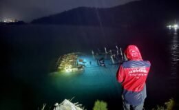 Fethiye’de tur teknesi battı: 6 kişi kurtarıldı, 1 kişinin cansız bedenine ulaşıldı!