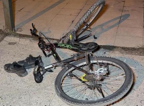 Bisikletle ekmek almaya giderken otomobilin çarptığı Alperen'in duran kalbi yeniden çalıştırıldı