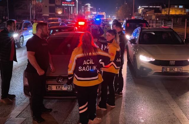 Önce kaza yaptılar, sonra ortalığı karıştırdılar