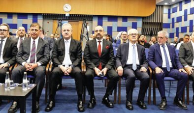 İzmir, sağlıkta küresel lig stratejisini belirledi