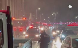 Çekmeköy’de elektrikli otomobil yandı!