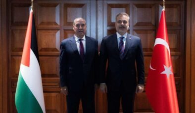 Dışişleri Bakanı Hakan Fidan, Filistin Devlet Başkanı Yardımcısı Şeyh ile bir araya geldi