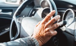 Emekliye ÖTV’siz araç verilecek mi, yasa çıkacak mı? Milyonlarca emekli beklentiye girdi