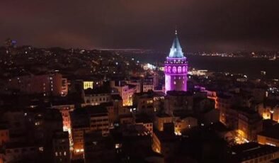 Galata Kulesi farkındalık için mor renge büründü
