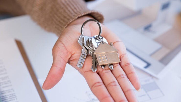 İspanya’da kiracılardan "kira ödememe" eylemi