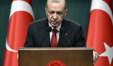 İletişim Başkanlığı'ndan dezenformasyona geçit yok: İngiliz gazetesi asılsız içerikleri tüm platformlarından kaldırdı