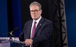 İngiltere'de 'Epstein' depremi! Starmer'a istifa çağrısı geldi