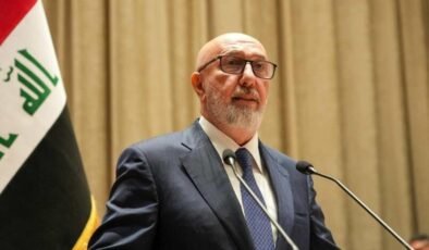 Irak'ta yeni dönem! Cumhurbaşkanı Amedi görevini resmen devraldı