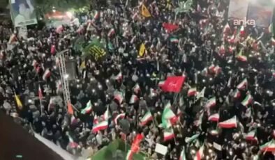 İranlılar, Trump'ın "Vuracağız" dediği kritik noktalara akın etti