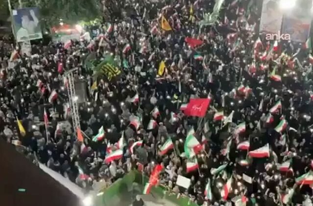 İranlılar, Trump'ın "Vuracağız" dediği kritik noktalara akın etti