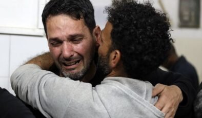 İsrail'in Gazze Şeridi'ne son 48 saatte düzenlediği saldırılarda 16 kişi hayatını kaybetti