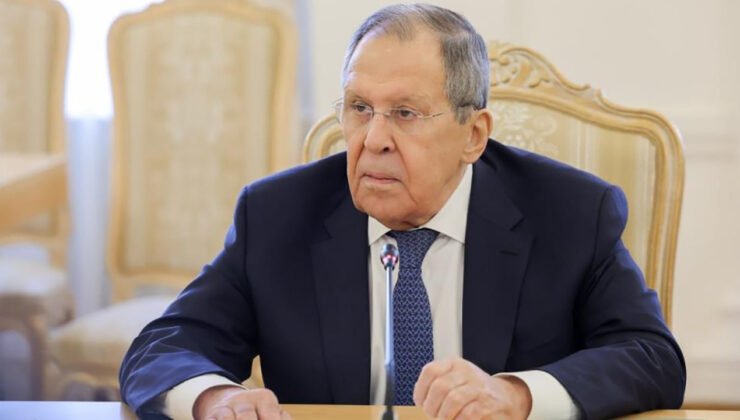 Lavrov: ABD'nin savaşı sonlandırması gerekiyor