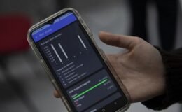 Liselilerden yapay zekalı mobil oyun bağımlılığı analizi