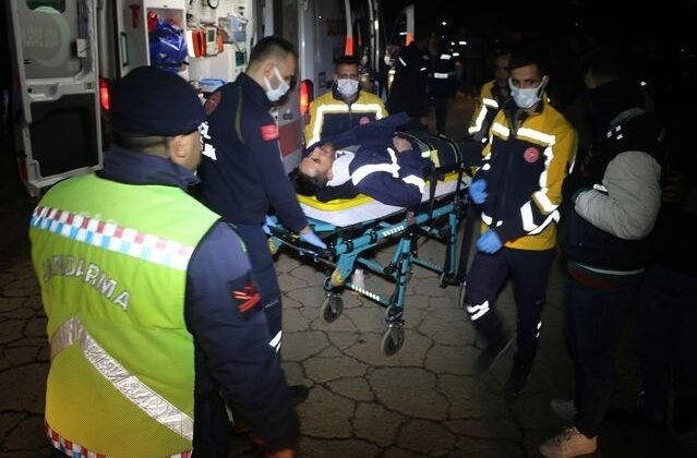 Malatya'da maden işçilerini taşıyan minibüs devrildi: 2 kişi öldü, 10 kişi yaralandı