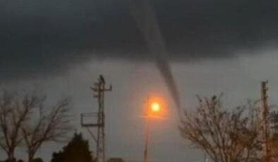 Mardin’de sağanak öncesi çıkan hortum korkutan görüntüler oluşturdu