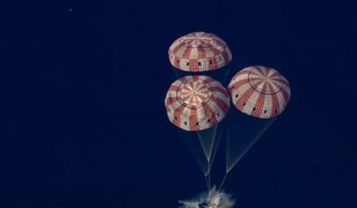 NASA'nın tarihi görevindeki 4 astronotu Dünya'ya ulaştı