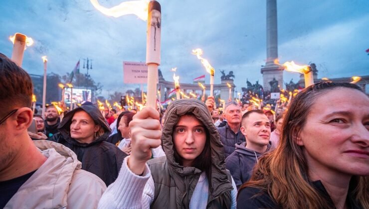 Otoriter için yolun sonu