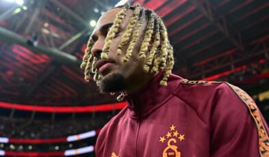 Sacha Boey ile kesin olarak ayrılık kararı! Yerine 25 milyon euroluk sağ bek geliyor