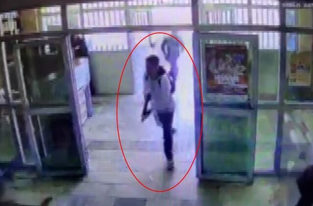 Şanlıurfa'daki okul saldırısı kamerada! Kapıdan ateş ederek girdi