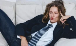 Serenay Sarıkaya’dan yıllar sonra gelen sürpriz: Babasını ilk kez paylaştı