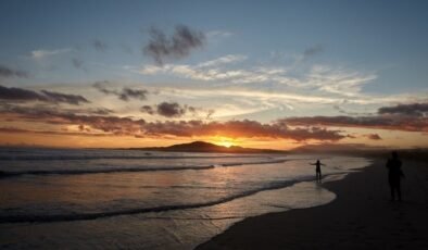 Servet ödeyip gittikleri tatile 1 gün bile dayanamadılar