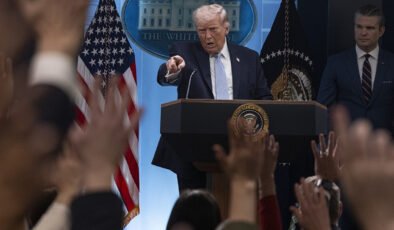 Trump'tan İran'a yeni tehdit: Anlaşma olmazsa gemileri en iyi silahlarla yüklüyoruz