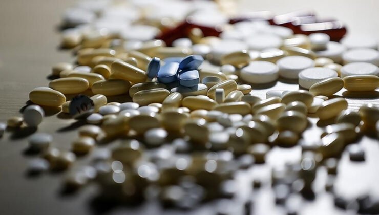 Trump'tan kritik imza: İthal ilaçlara yüzde 100 vergi