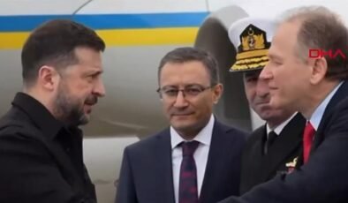 Ukrayna Devlet Başkanı Zelenskiy İstanbul'da