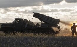 Ukrayna: Rusya'ya ait bir deniz karakol uçağı, İHA deposu ve radar sistemi hedef alındı