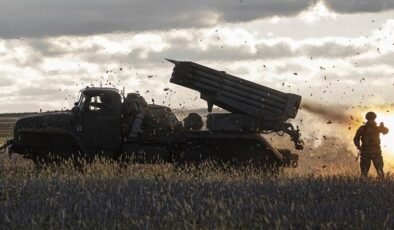 Ukrayna: Rusya'ya ait bir deniz karakol uçağı, İHA deposu ve radar sistemi hedef alındı