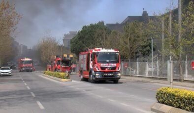 Ümraniye'de iş yerinde yangın