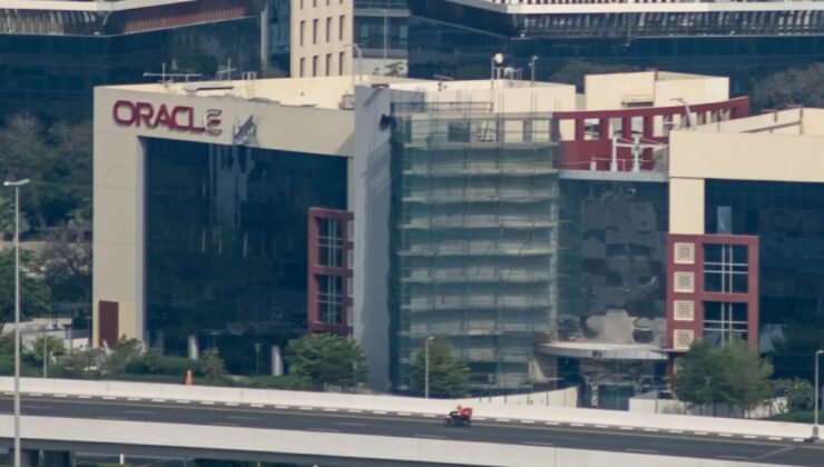 Oracle binasına füze isabet etti