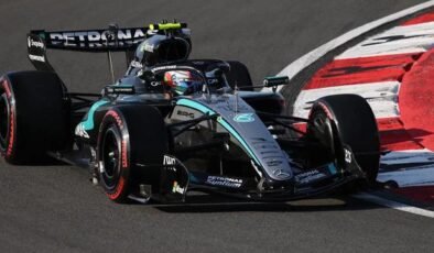 Çin Grand Prix’sinde tarihi zafer! Kimi Antonelli kariyerinde ilk kez kazandı